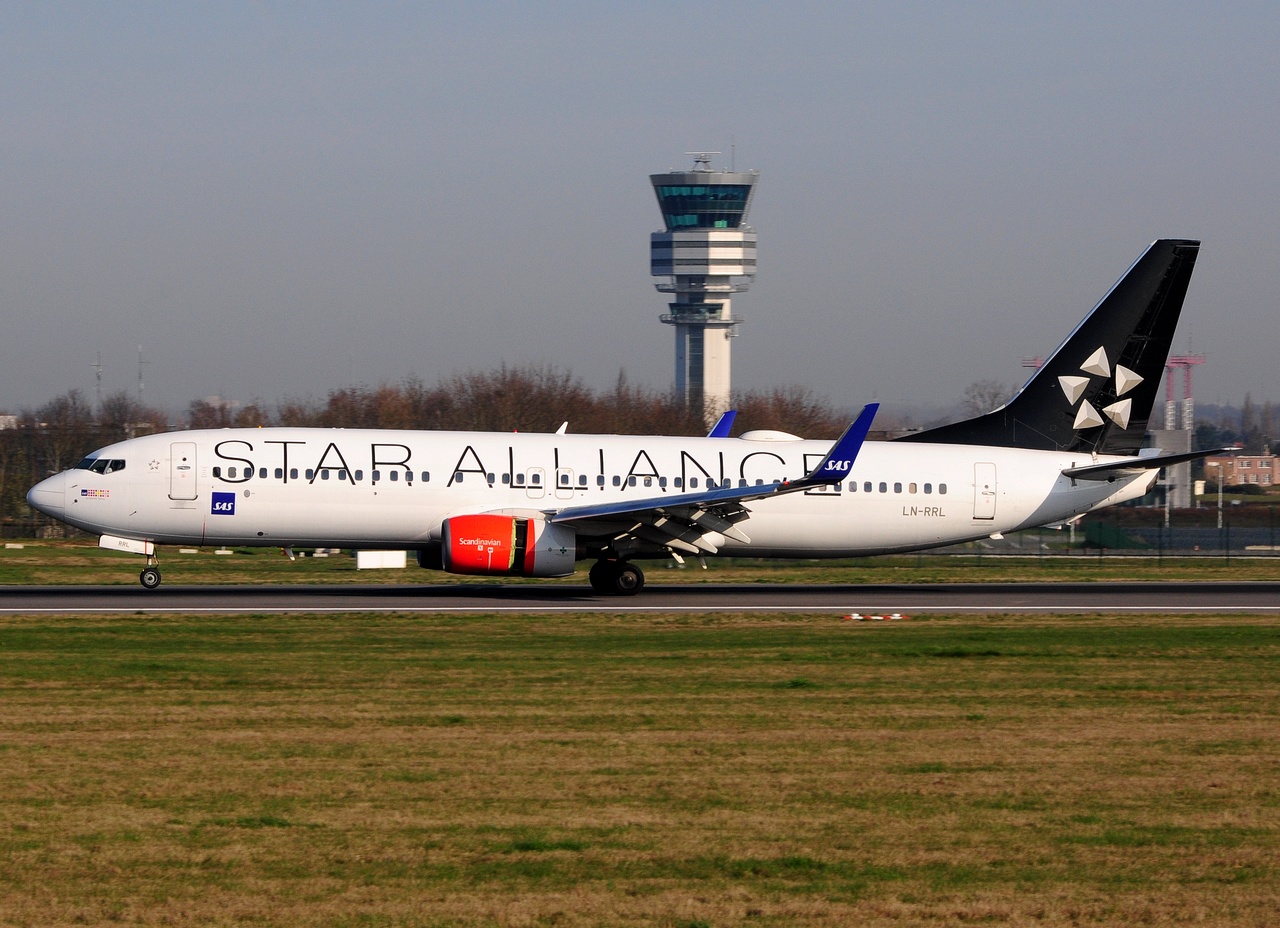LN-RRL - 737-883(WL) - SAS Scandinavian Airlines - BRU - 27-03-2017