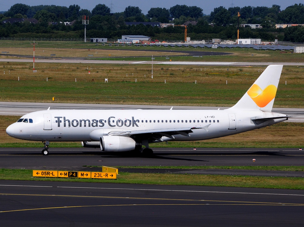 LY-VEI - A320-233 - Condor - DUS - 08-07-2017