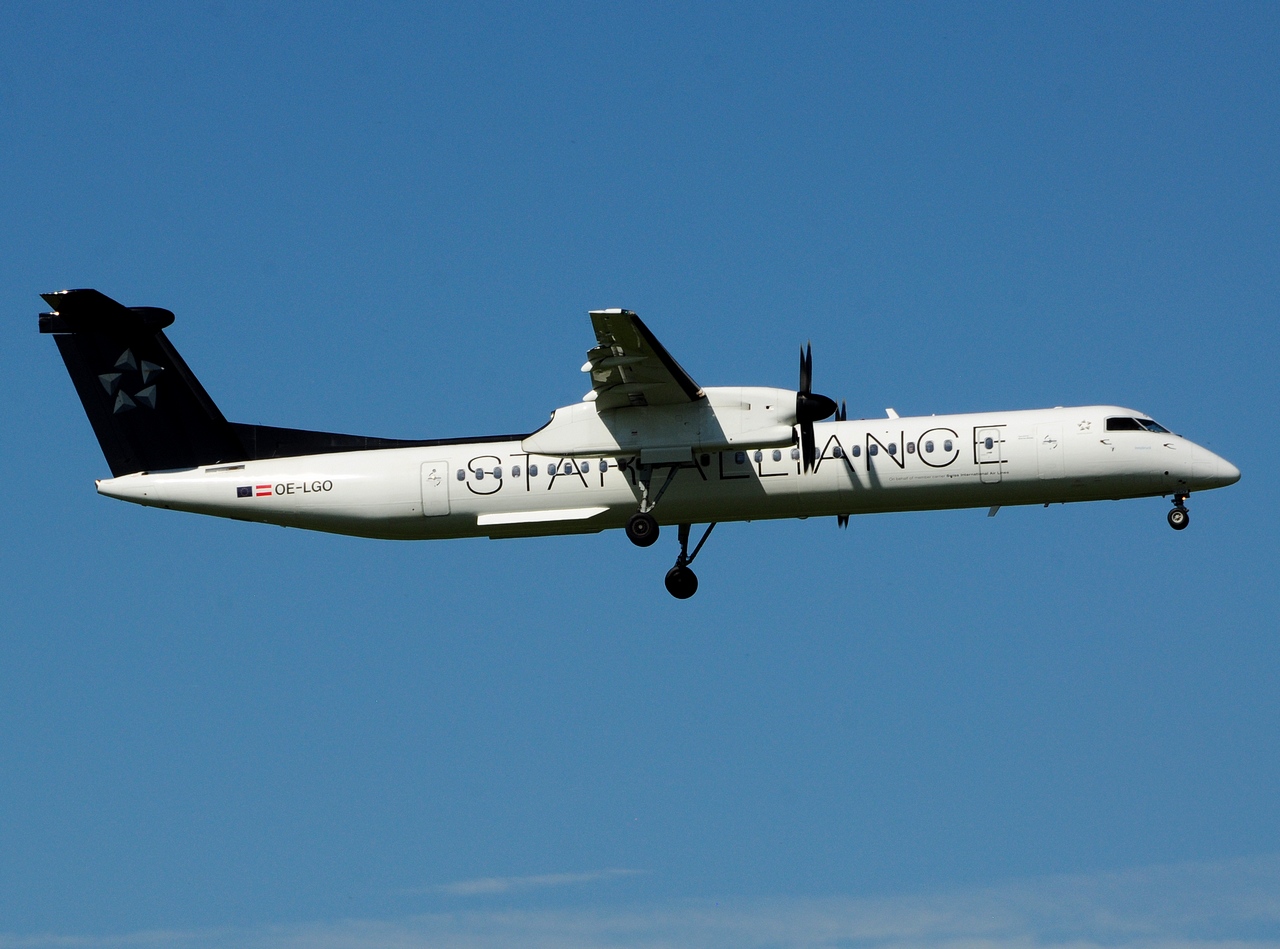 OE-LGO - DHC-8-402 - Austrian Airlines - ZRH - 10-06-2017