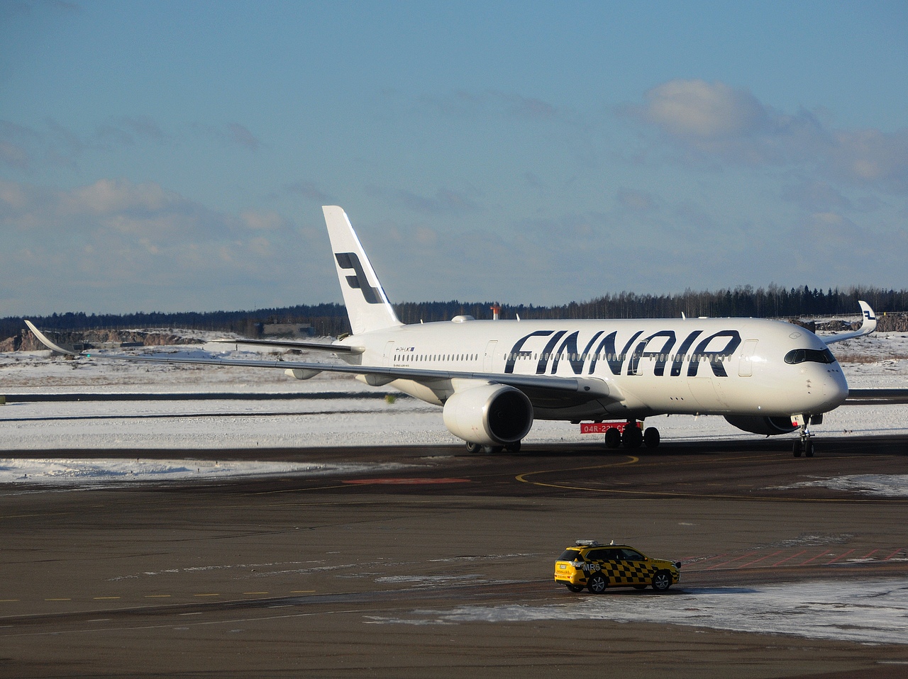 OH-LWC - A350-941 - Finnair - HEL - 25-02-2017b
