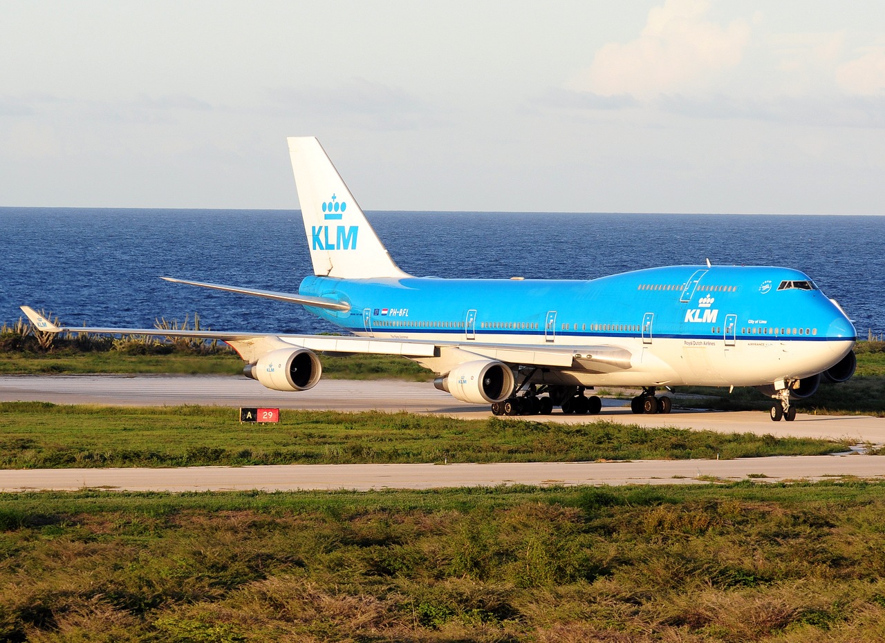 PH-BFL - 747-406 - KLM Royal Dutch Airlines - CUR - 01-12-2017