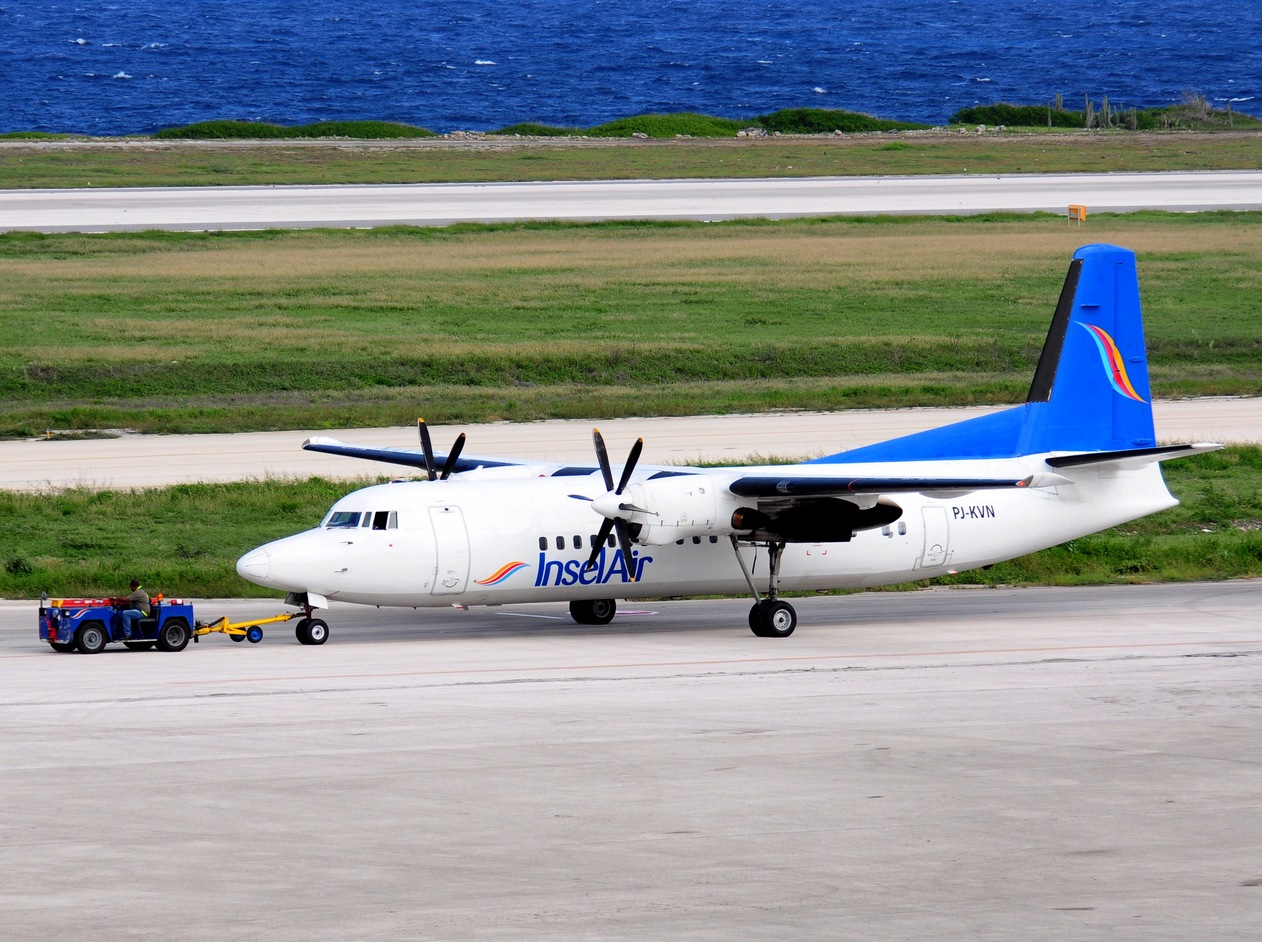 PJ-KVN - Fokker 50 - Insel Air - CUR - 26-11-2017