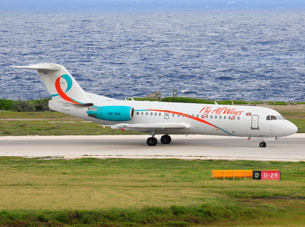 PZ-TFA - Fokker 70 - Fly All Ways - CUR - 26-11-2017