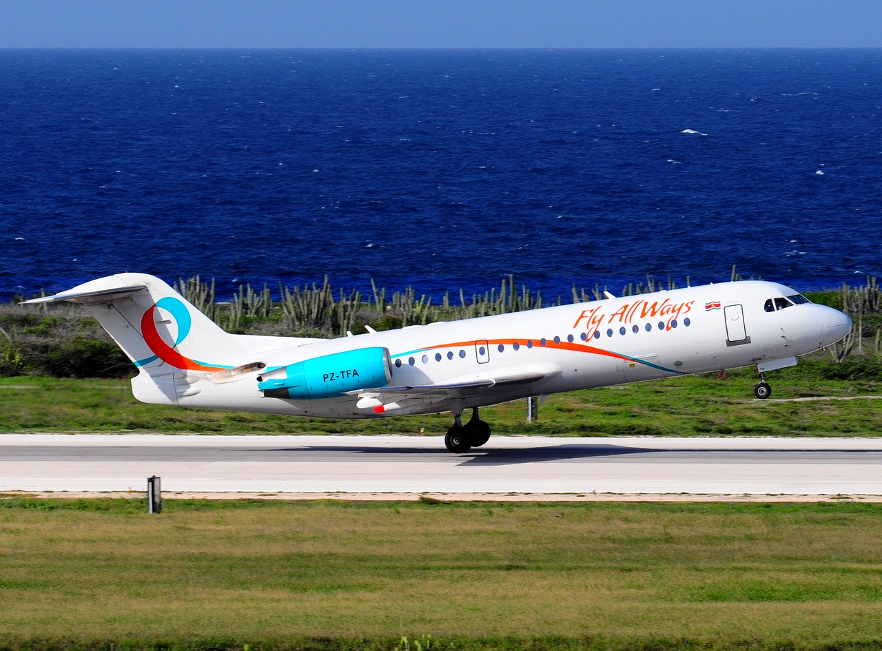 PZ-TFA - Fokker 70 - Fly All Ways - CUR - 26-11-2017b
