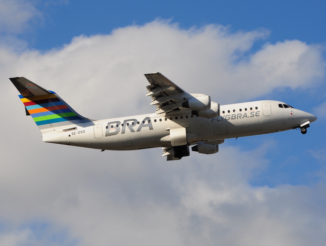 SE-DSO - RJ100 - BRA _ Braathens Regional Airlines - BMA - 09-05-2017