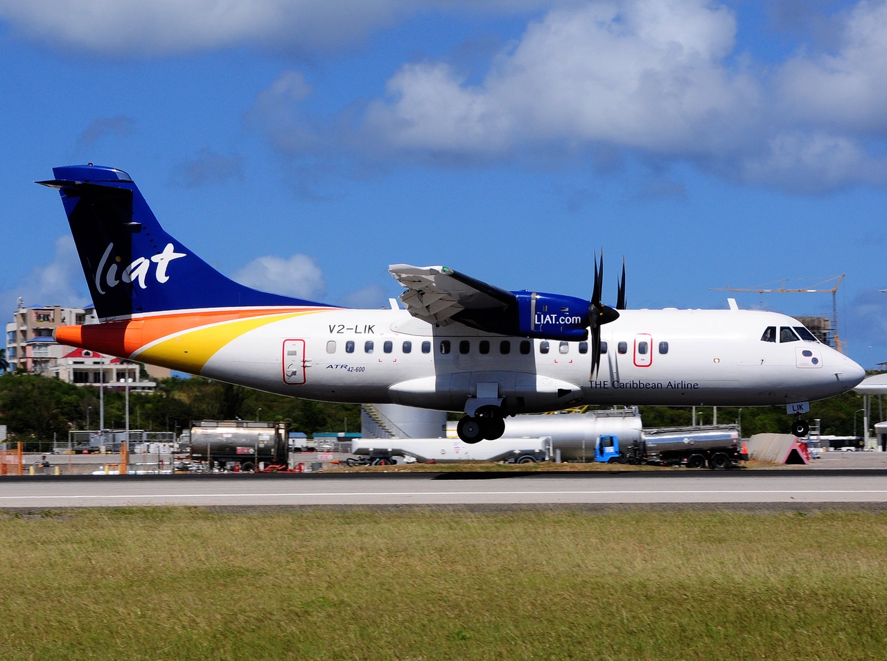 V2-LIK - ATR 42-600 - LIAT - SXM - 02-02-2017
