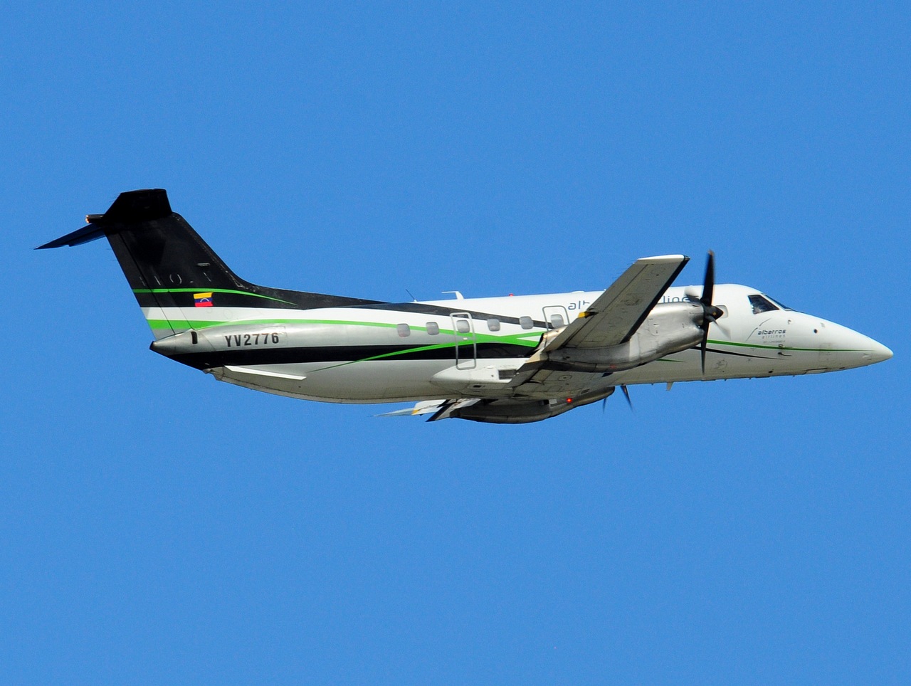 YV2776 - EMB-120RT - Albatros Airlines - CUR - 26-11-2017b