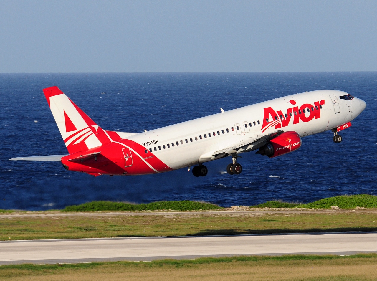 YV3158 - 737-401 - Avior Airlines - CUR - 27-11-2017