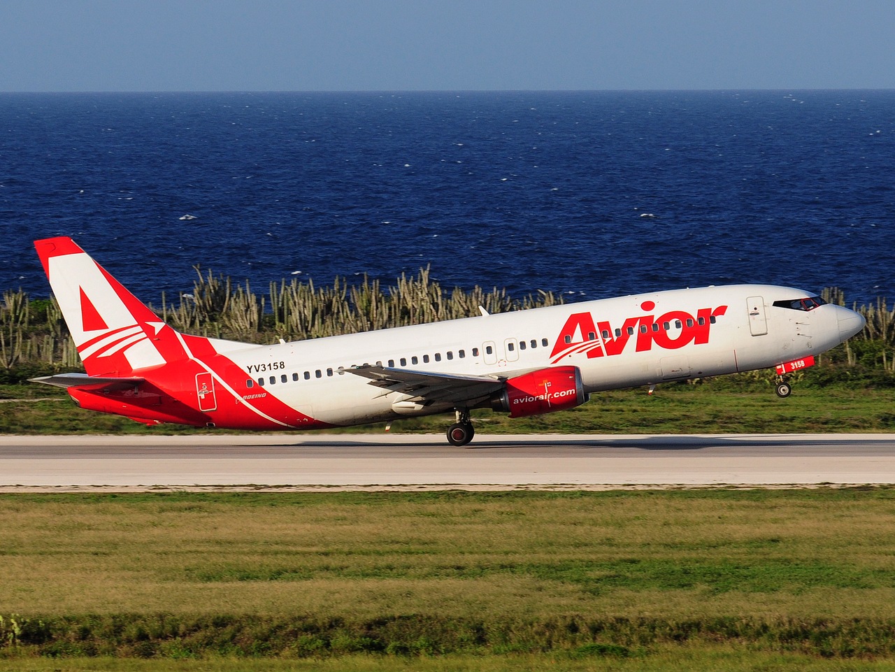 YV3158 - 737-401 - Avior Airlines - CUR - 27-11-2017b