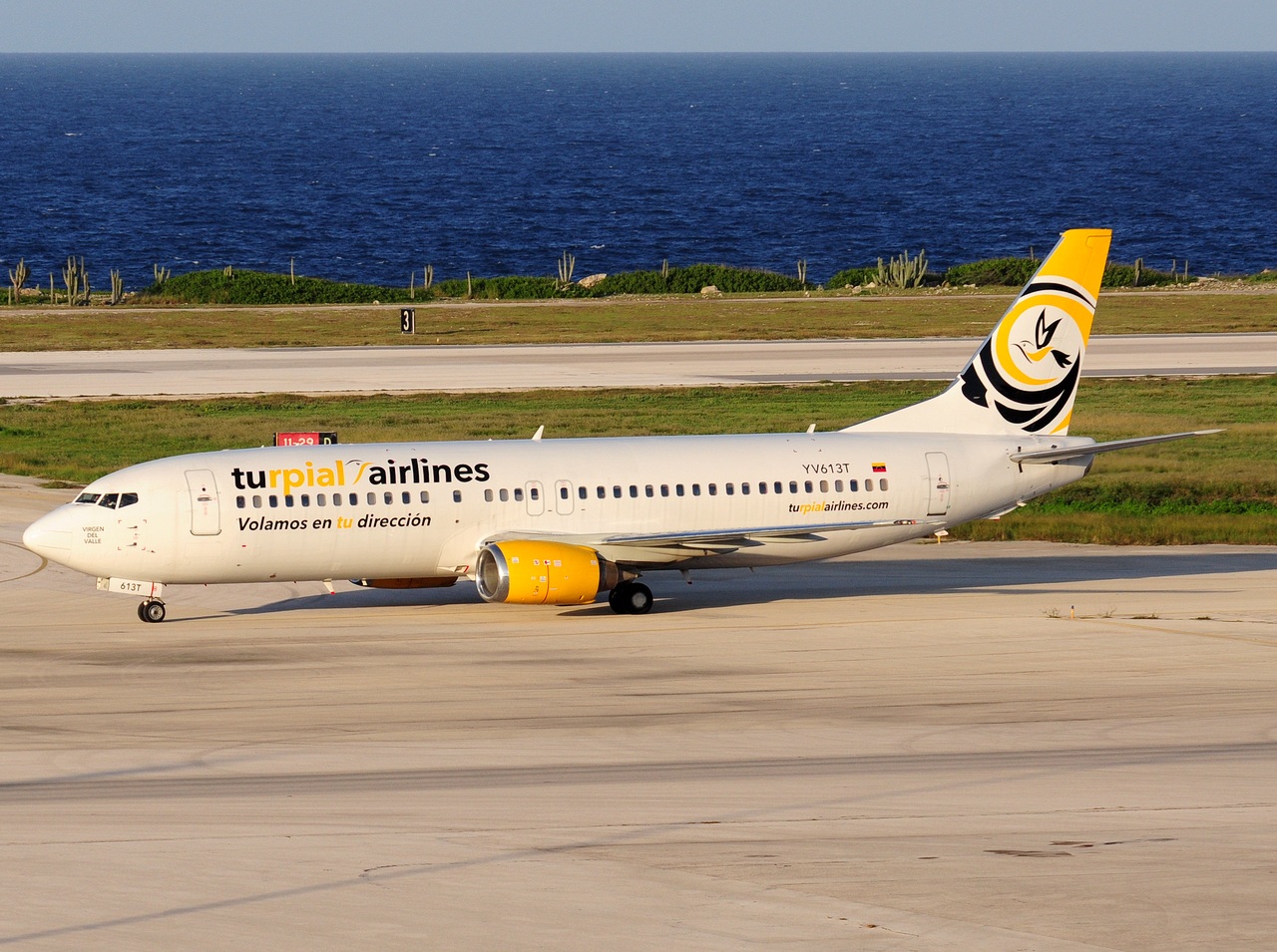 YV613T - 737-4S3 - Turpial Airlines - CUR - 02-12-2017b