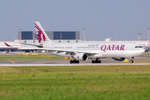 A7-AEM - A330-302 - Qatar Airways - MXP - 11-06-2017