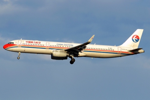 B-1812 - A321-231(WL) - China Eastern Airlines - NRT - 03-03-2017