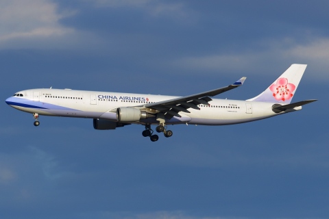 B-18315 - A330-302 - China Airlines - NRT - 03-03-2017