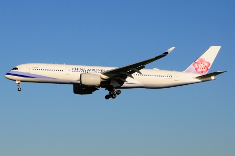 B-18905 - A350-941 - China Airlines - AMS - 27-05-2017