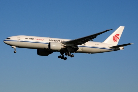 B-2096 - 777-FFT - Air China Cargo - AMS - 27-05-2017