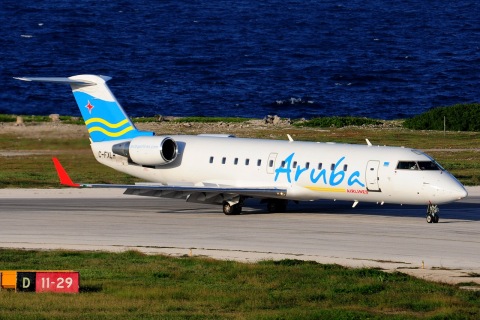 C-FXLH - CRJ-200LR - Aruba Airlines - CUR - 02-12-2017