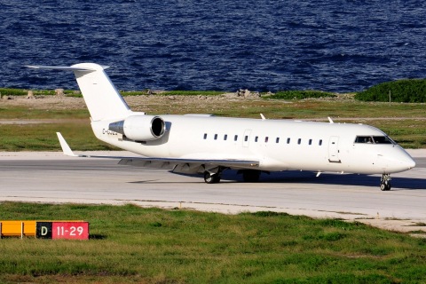 C-GJZJ - CRJ-200ER - Voyageur Airways - CUR - 29-11-2017