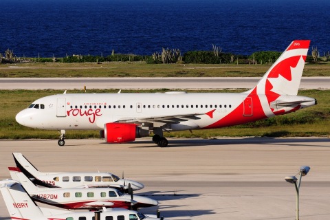 C-GSJB - A319-112 - Air Canada Rouge - CUR - 01-12-2017b