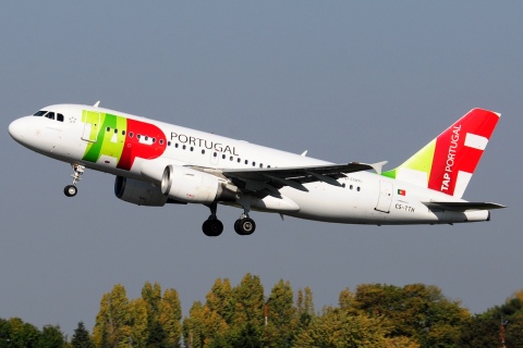 CS-TTH - A319-111 - TAP _ Air Portugal - ORY - 15-10-2017