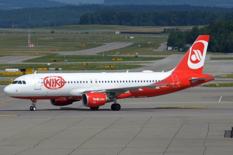 D-ABHI - A320-214 - Air Berlin - ZRH - 10-06-2017