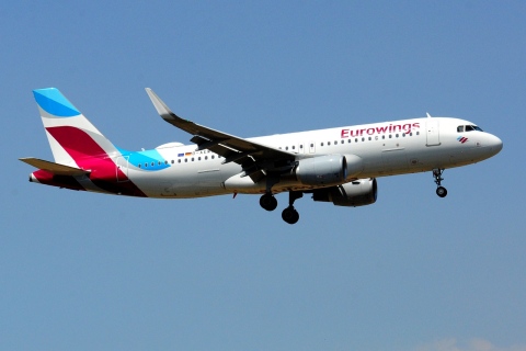 D-AEWU - A320-214(WL) - Eurowings - CTA - 24-08-2017
