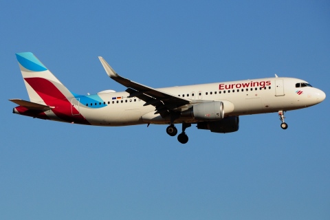 D-AEWU - A320-214(WL) - Eurowings - PMI - 24-07-2017
