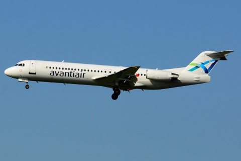 D-AGPH - Fokker 100 - Avanti Air - ORY - 15-10-2017