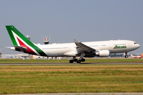 EI-EJK - A330-202 - Alitalia - MXP - 11-06-2017b
