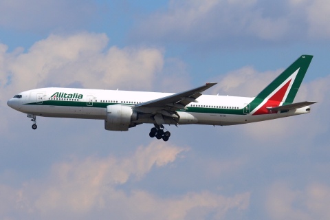 EI-ISA - 777-243(ER) - Alitalia - NRT - 26-02-2017
