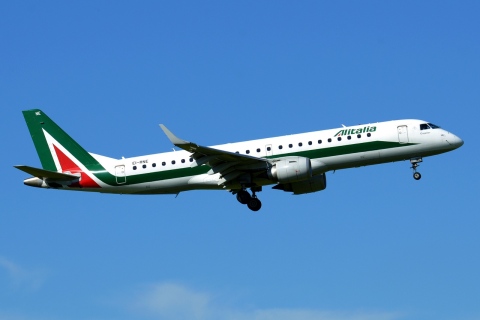 EI-RNE - ERJ-190-STD (ERJ-190-100) - Alitalia - ZRH - 10-06-2017
