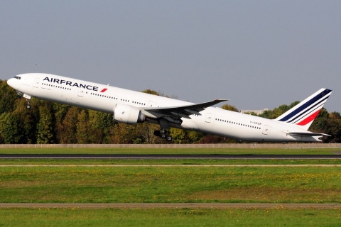 F-GSQP - 777-328(ER) - Air France - ORY - 15-10-2017