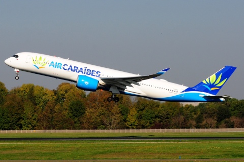 F-HHAV - A350-941 - Air Caraibes - ORY - 15-10-2017b