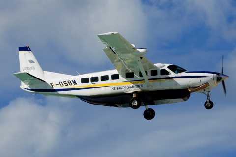 F-OSBM - Cessna Caravan-208B - St. Barth Commuter - SXM - 01-02-2017b