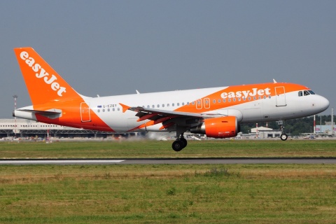 G-EZBY - A319-111 - easyJet - MXP - 11-06-2017