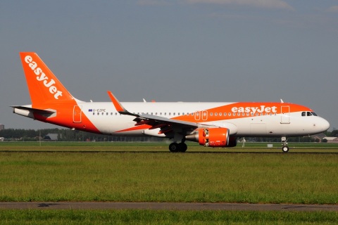 G-EZPE - A320-214(WL) - easyJet - AMS - 27-05-2017
