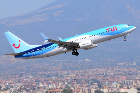 G-TAWB - 737-8K5(WL) - TUI Airways - CTA - 27-08-2017