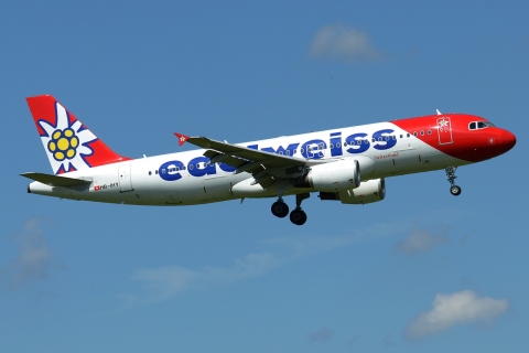 HB-IHY - A320-214 - Edelweiss Air - ZRH - 10-06-2017