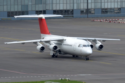 HB-IYW - RJ100 - Swiss - ZRH - 10-06-2017