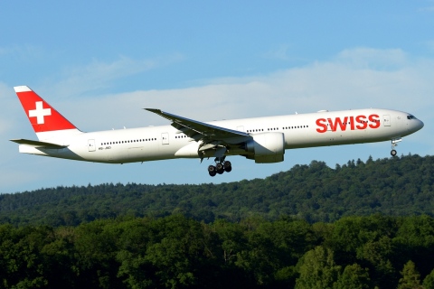 HB-JND - 777-3DE(ER) - Swiss - ZRH - 10-06-2017
