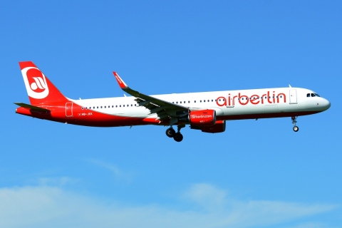 HB-JOX - A321-211(WL) - Air Berlin - ZRH - 10-06-2017