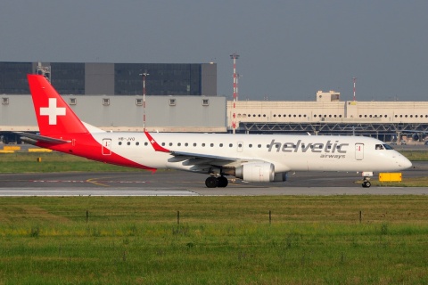 HB-JVQ - ERJ-190LR (ERJ-190-100 LR) - Helvetic Airways - MXP - 11-06-2017