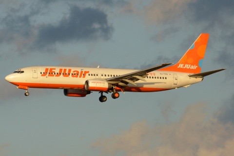 HL7780 - 737-85F - Jeju Air - NRT - 03-03-2017