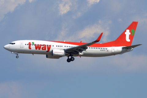 HL8070 - 737-8AS(WL) - T'Way Air - NRT - 26-02-2017