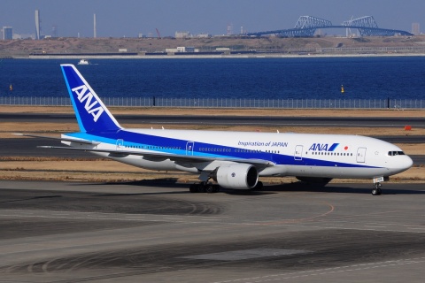 JA704A - 777-281 - ANA All Nippon Airways - HND - 28-02-2017