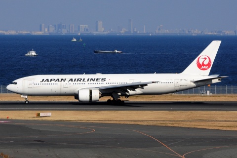 JA772J - 777-246 - Japan Airlines - HND - 28-02-2017
