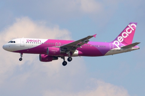 JA813P - A320-214 - Peach - NRT - 26-02-2017