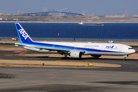 JA854A - 777-381 - ANA All Nippon Airways - HND - 28-02-2017