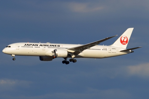 JA863J - 787-9 Dreamliner - Japan Airlines - NRT - 03-03-2017