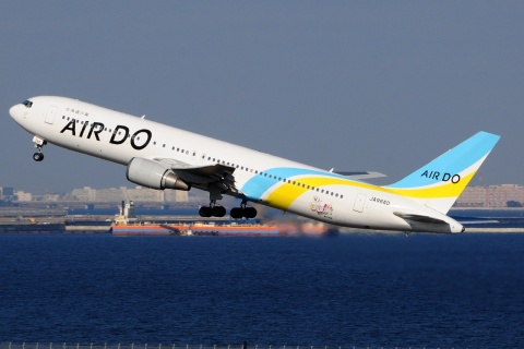 JA98AD - 767-33A(ER) - Air Do - HND - 28-02-2017c