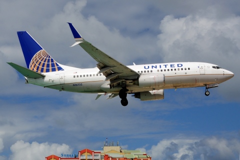 N16732 - 737-724(WL) - United Airlines - SXM - 02-02-2017